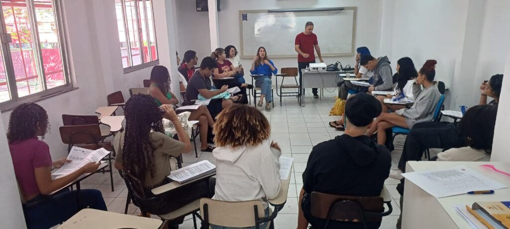 Direito, Literatura e Extensão: A experiência universitária no pré-vestibular social